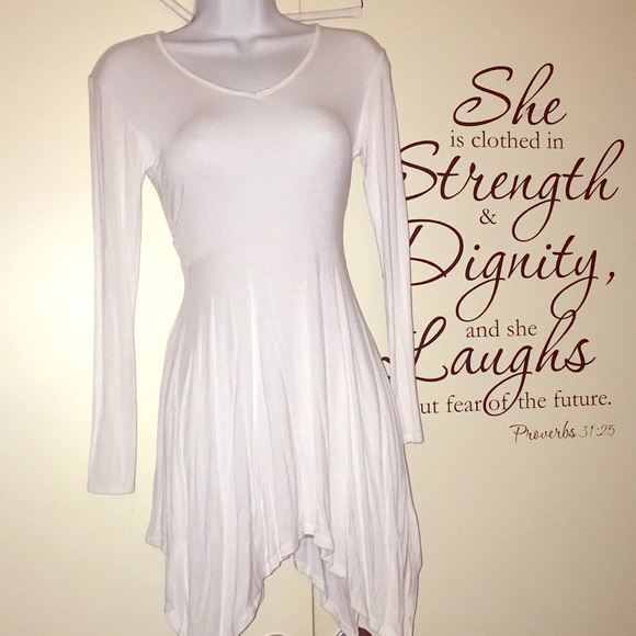 Tops - White flowy dance shirt size small